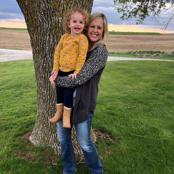 π« Welcome to my closet πππ§₯π π₯Ώπ©΄π’ - Picture 2 of 16